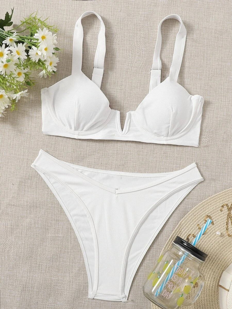CM-SWS813952 Women Trendy Seoul Style Rib V-Wired Underwire Bikini Swimsuit - White