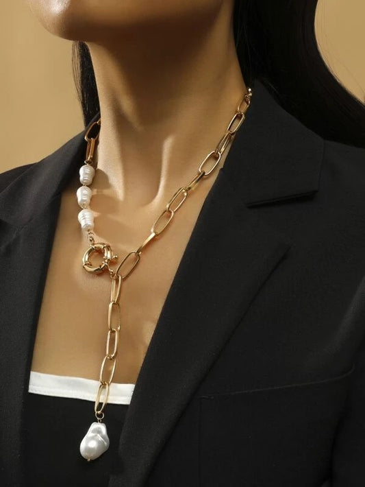 CM-AXS103727 Women Trendy Seoul Style Faux Pearl Decor Chain Necklace