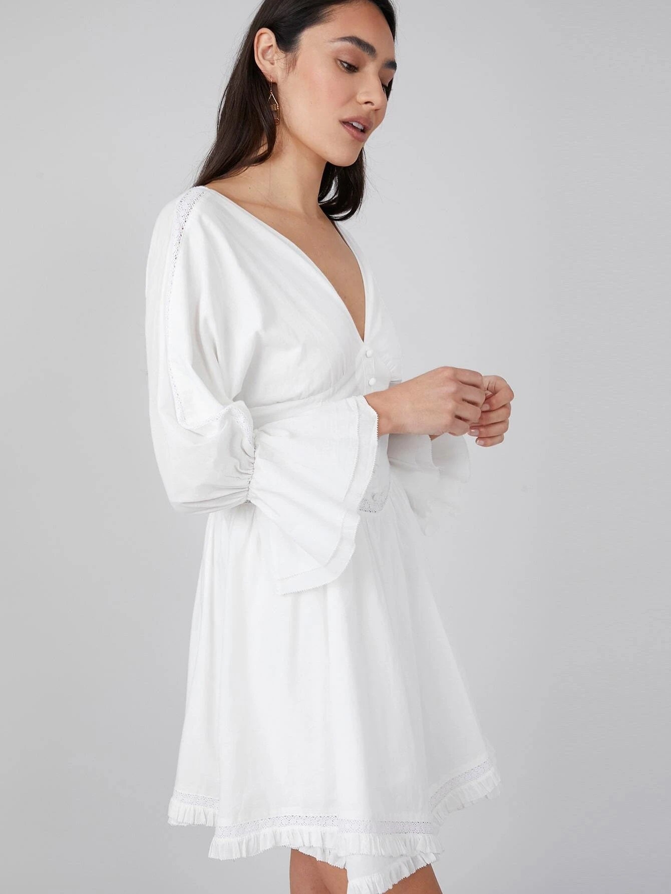 CM-ES201839 Women Elegant European Style V-Neck Empire Waist A-Line Dress - White