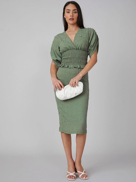 CM-ES114471 Women Elegant Seoul Style V-Neck Puff Sleeve Ruched Fitted Dress - Green