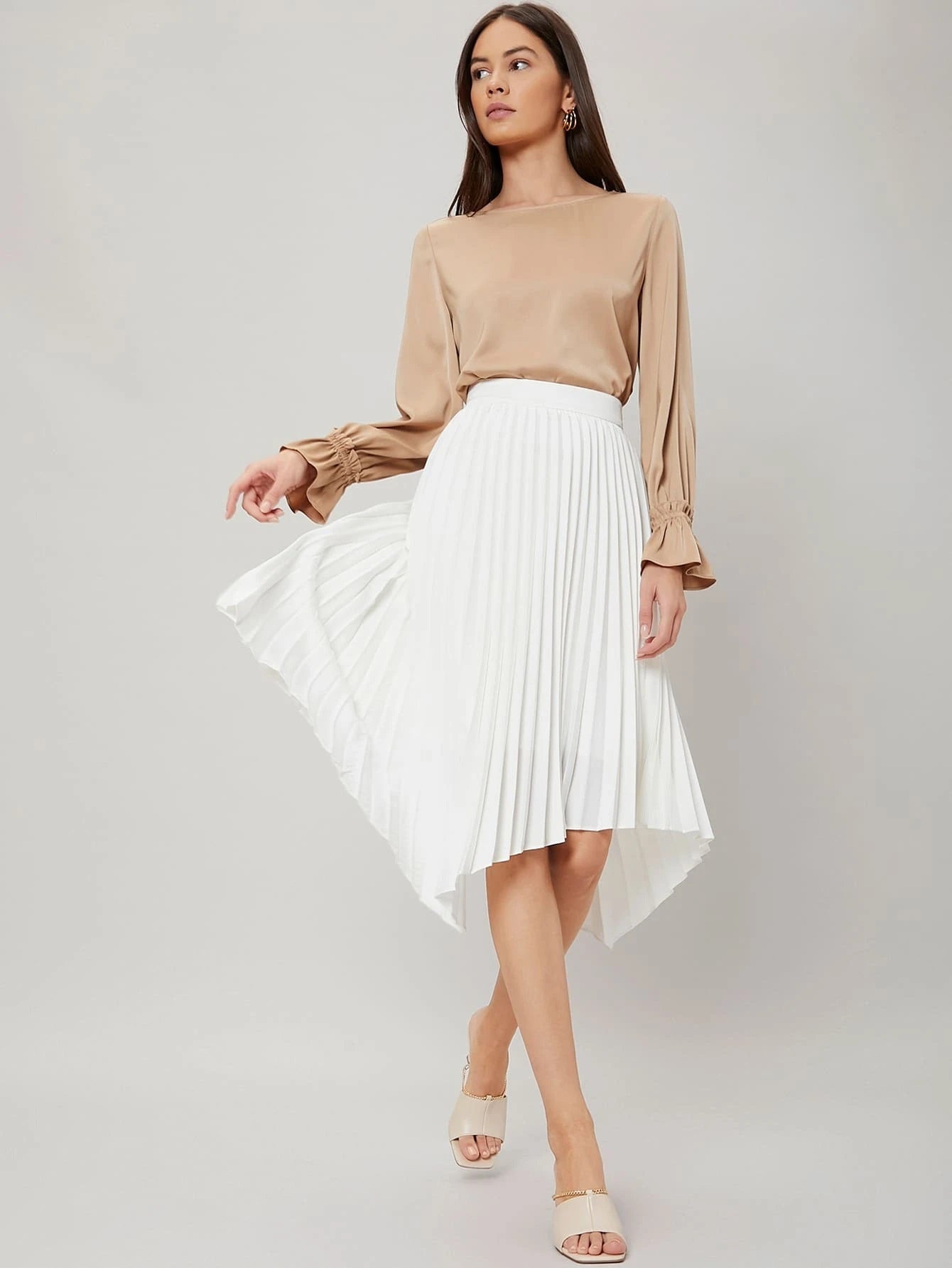 CM-BS219396 Women Elegant Seoul Style High Waist Asymmetrical Pleated Skirt - White