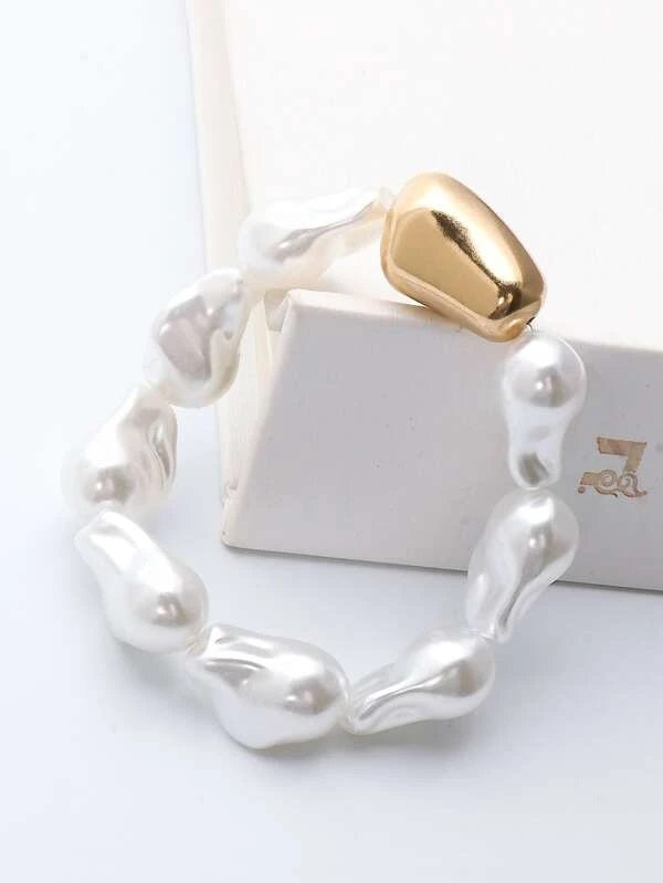 CM-AXS527709 Women Trendy Seoul Style Faux Pearl Decor Bracelet