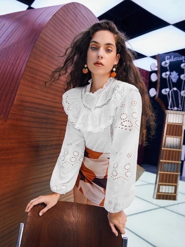 CM-TS607240 Women Trendy Bohemian Style Solid Ruffle Trim Popcorn Detail Blouse - White