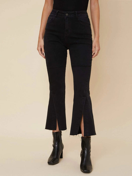 CM-BS144298 Women Elegant Seoul Style Cotton Flare Leg Cropped Jeans - Black