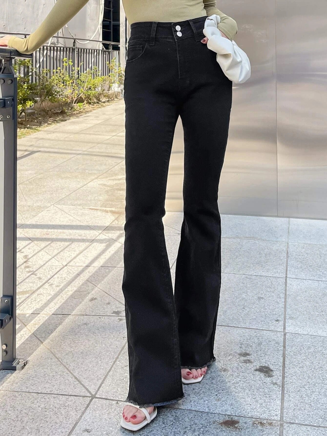 CM-BS141104 Women Casual Seoul Style High Waist Raw Hem Flare Leg Jeans - Black