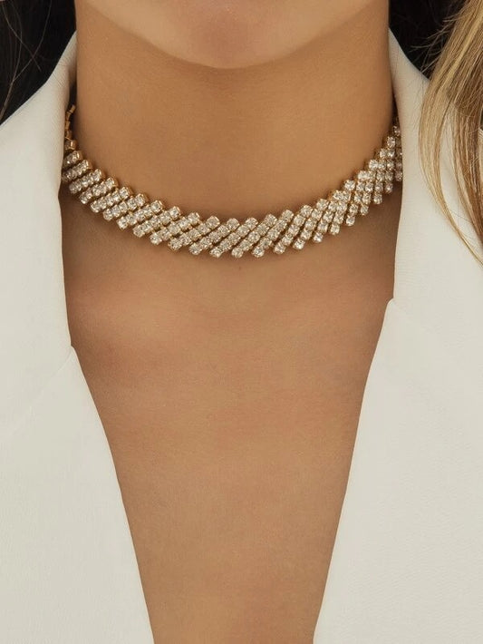 CM-AXS802272 Women Trendy Seoul Style Rhinestone Decor Necklace - Gold