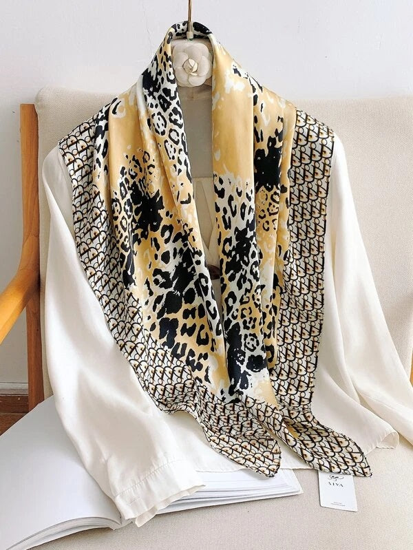 CM-AXS833134 Women Trendy Seoul Style Leopard Print Bandana