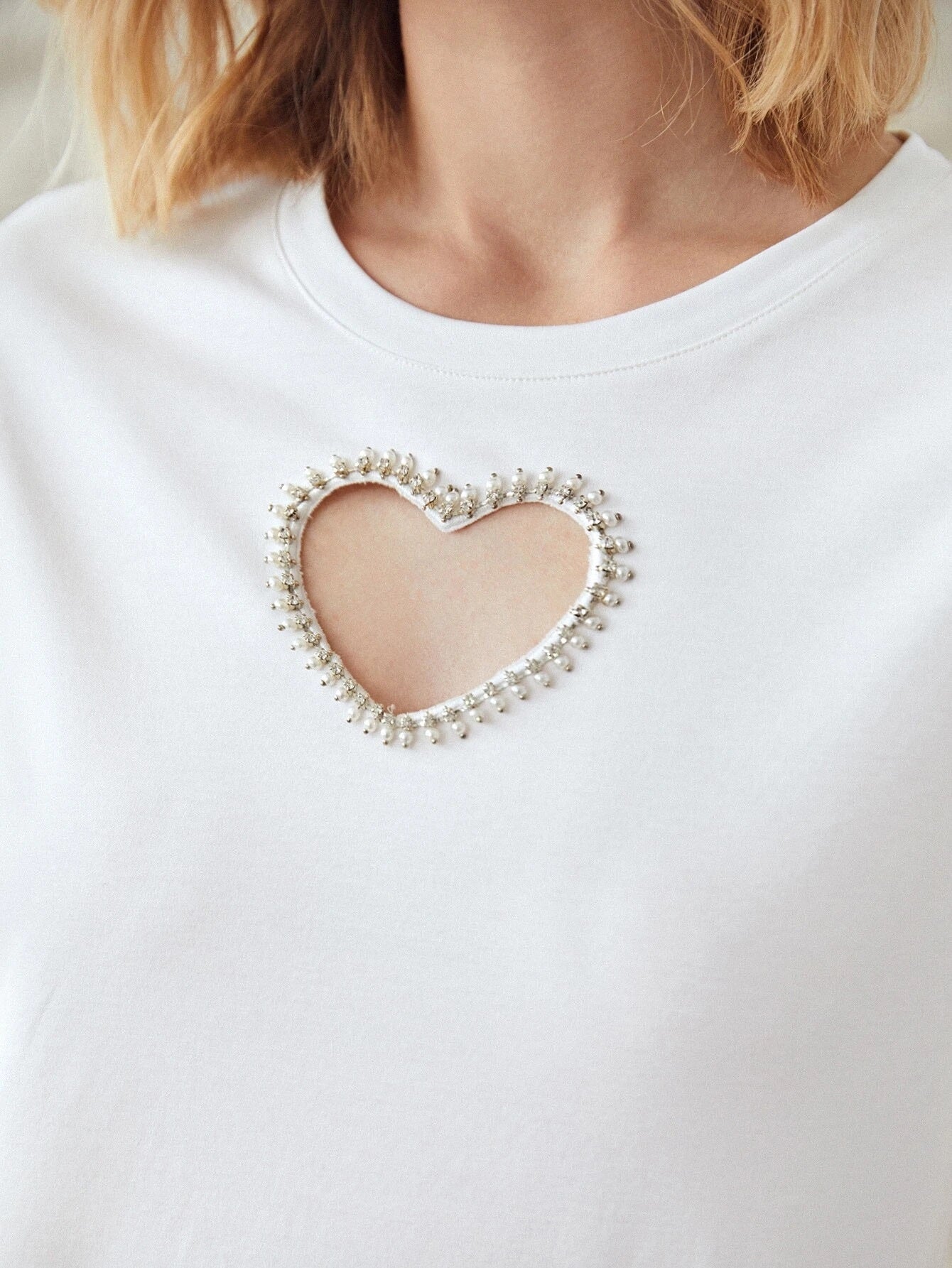 CM-TS603964 Women Casual Seoul Style Round Neck Heart Hollow Out T-Shirt - White