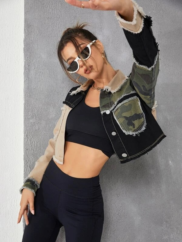 CM-CS298099 Women Casual Seoul Style Camo Print Cut Drop Shoulder Denim Jacket