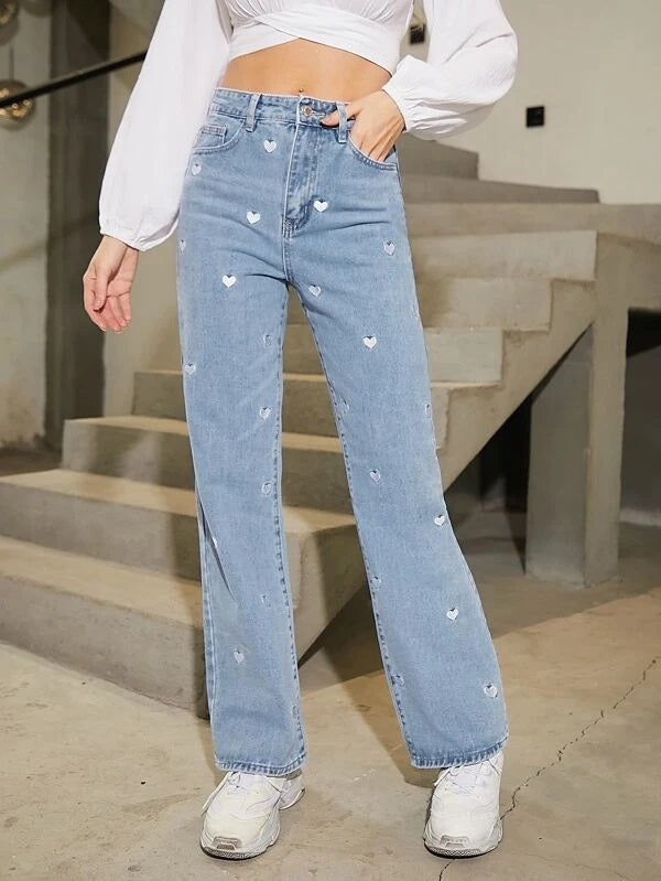 CM-BS442804 Women Casual Seoul Style Light Wash Slant Pocket Heart Embroidery Jeans