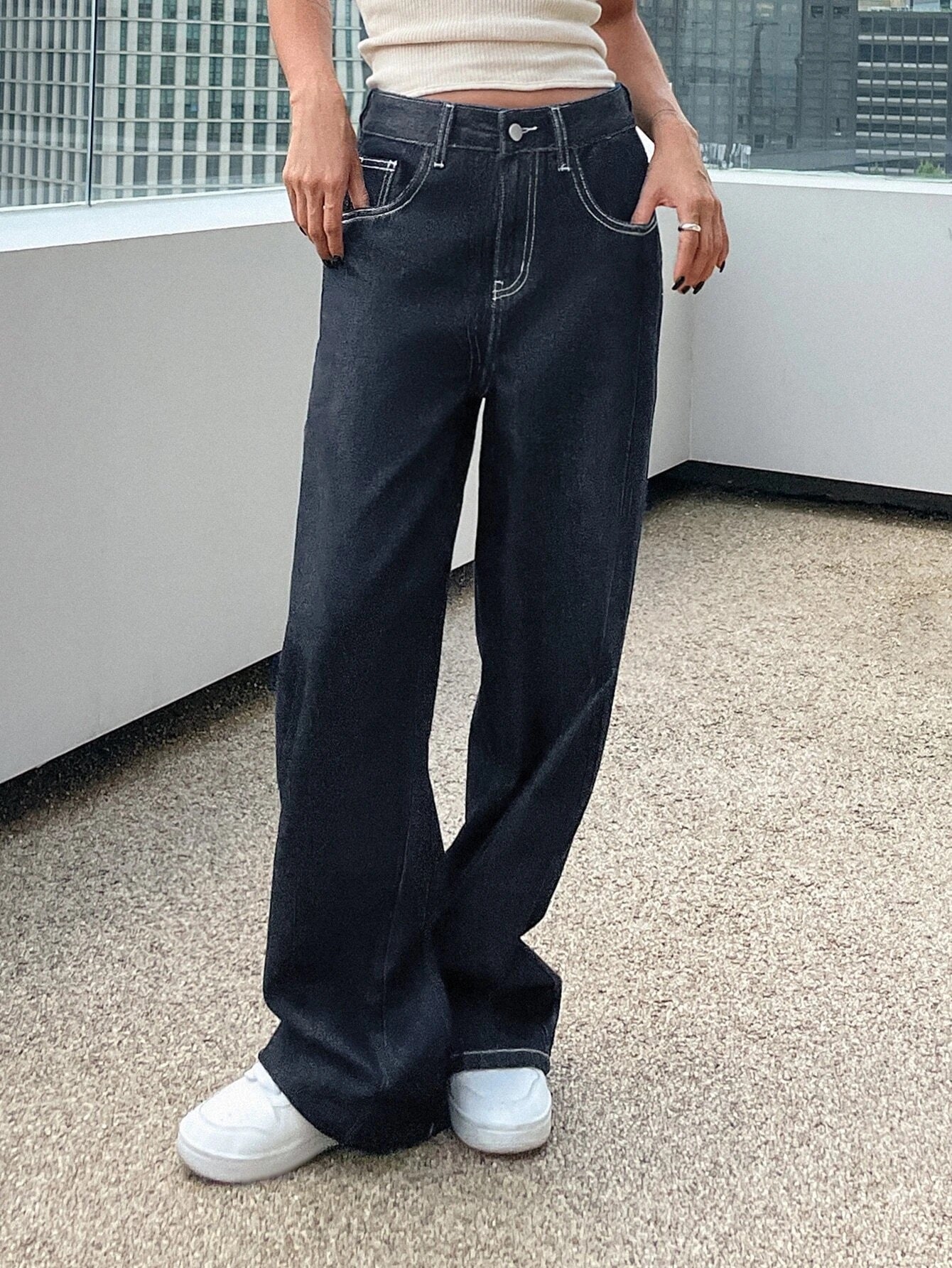 CM-BS608811 Women Casual Seoul Style Top-Stitching Slant Pocket Straight Leg Jeans