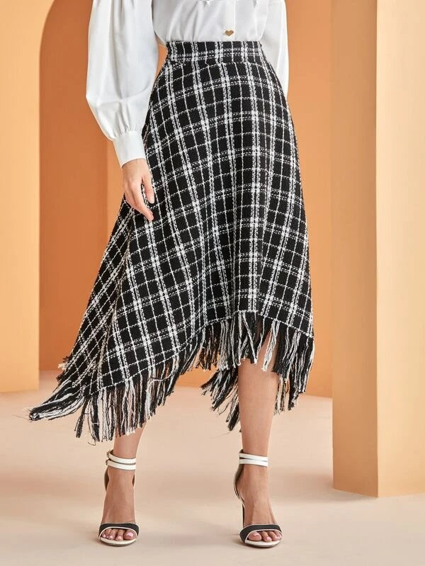 CM-BS885065 Women Elegant Seoul Style Plaid Fringe Trim Asymmetrical Hem Tweed Skirt