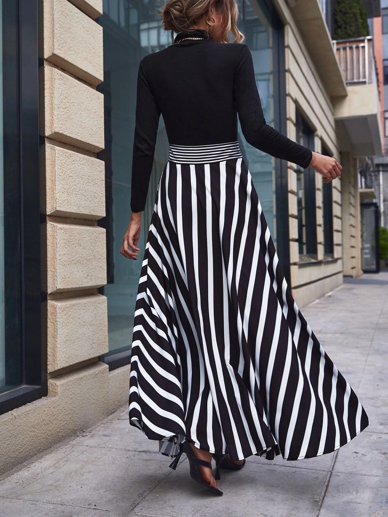 CM-BS611116 Women Casual Seoul Style High Waist Vertical Striped Maxi Skirt