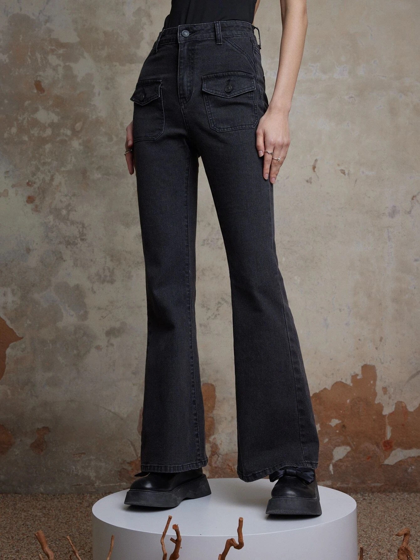 CM-BS829381 Women Preppy Seoul Style High Waist Flap Pocket Flare Leg Jeans - Dark Gray