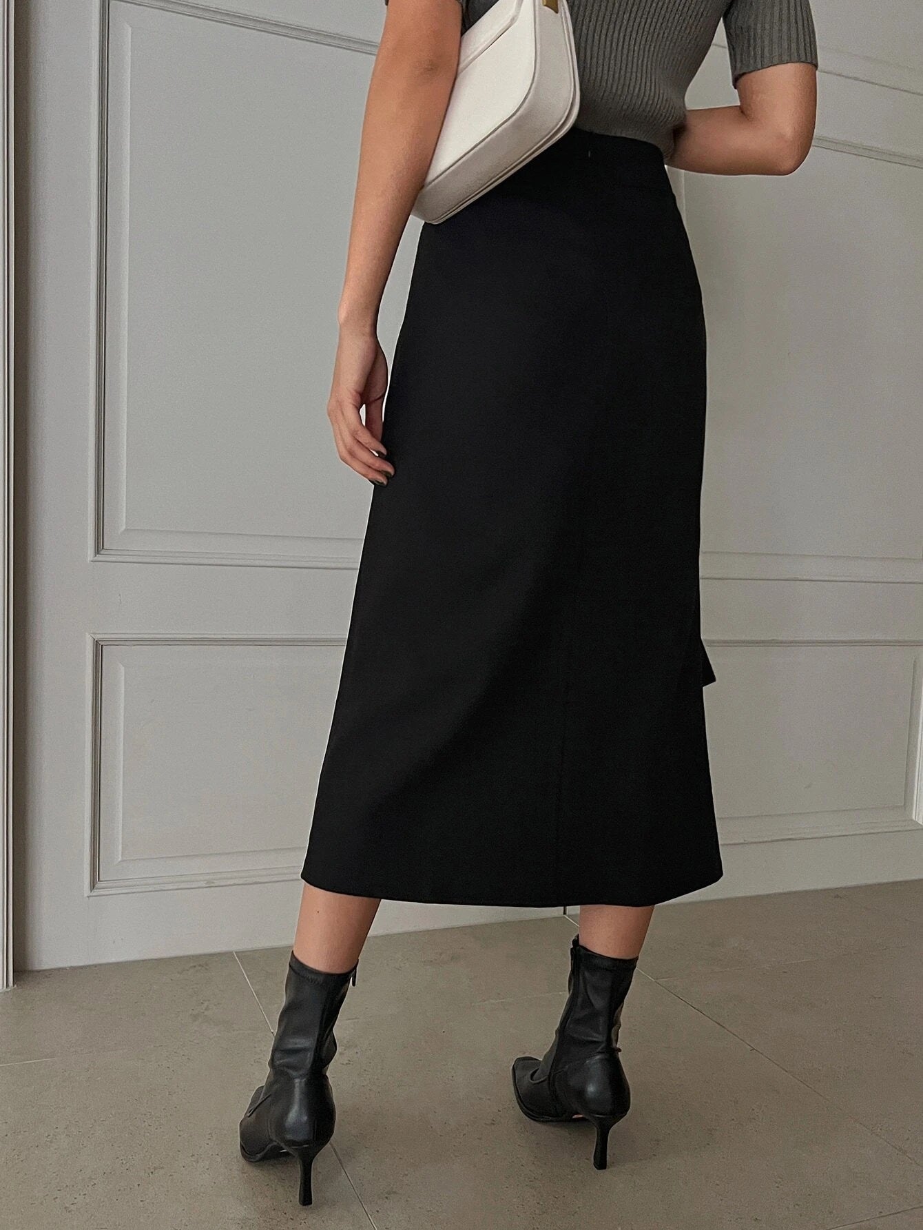 CM-BS305224 Women Casual Seoul Style High Waist Solid Asymmetrical Hem Skirt - Black