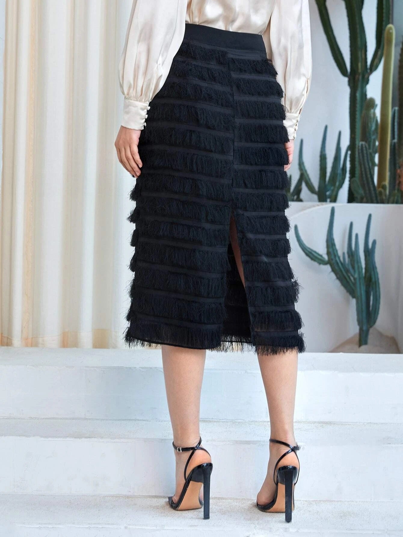 CM-BS847646 Women Elegant Seoul Style High Waist Fringe Trim Skirt - Black