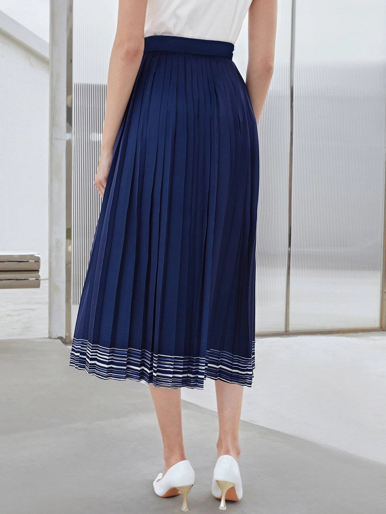 CM-BS975215 Women Elegant Seoul Style High Waist Pleated Flowy Belted Skirt - Navy Blue