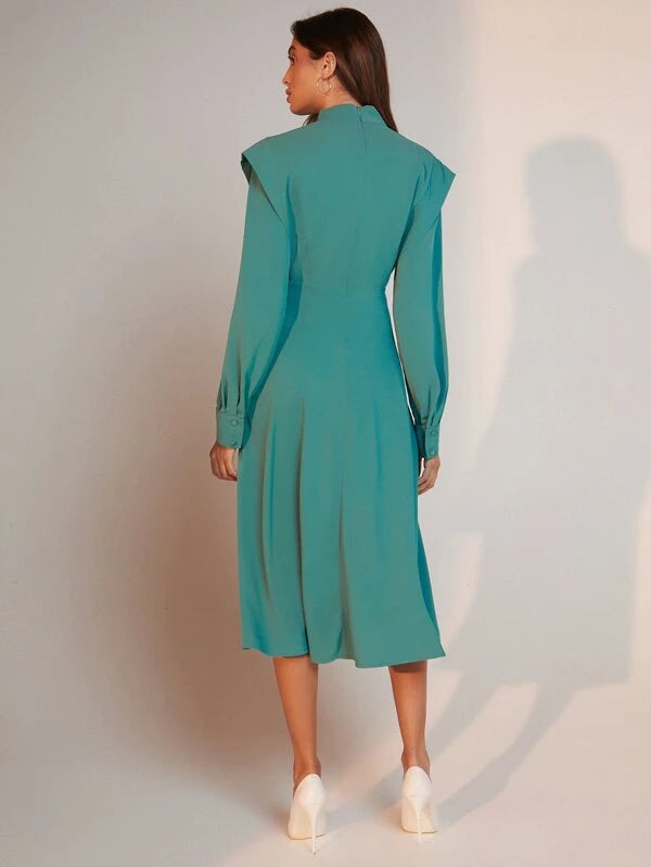 CM-DS050027 Women Elegant Seoul Style Keyhole Neckline Padded Shoulder Dress