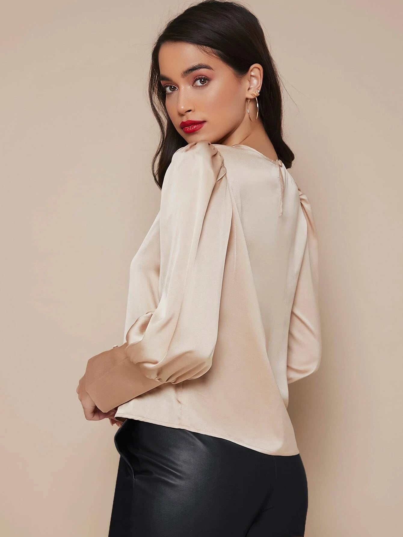 CM-TS021232 Women Elegant Seoul Style Buttoned Cuff Lantern Sleeve Satin Top - Champagne