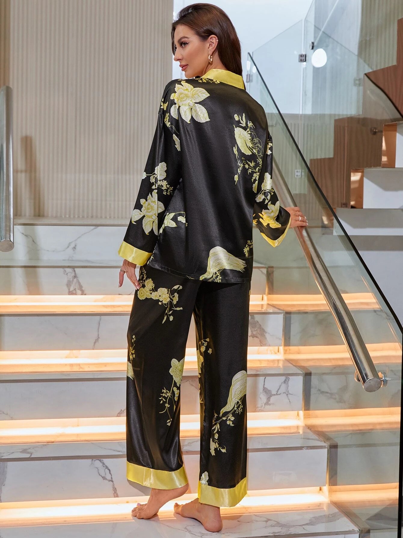 CM-LS043342 Women Trendy Seoul Style Floral Print Contrast Trim Satin Blouse With Pants Pajama Set