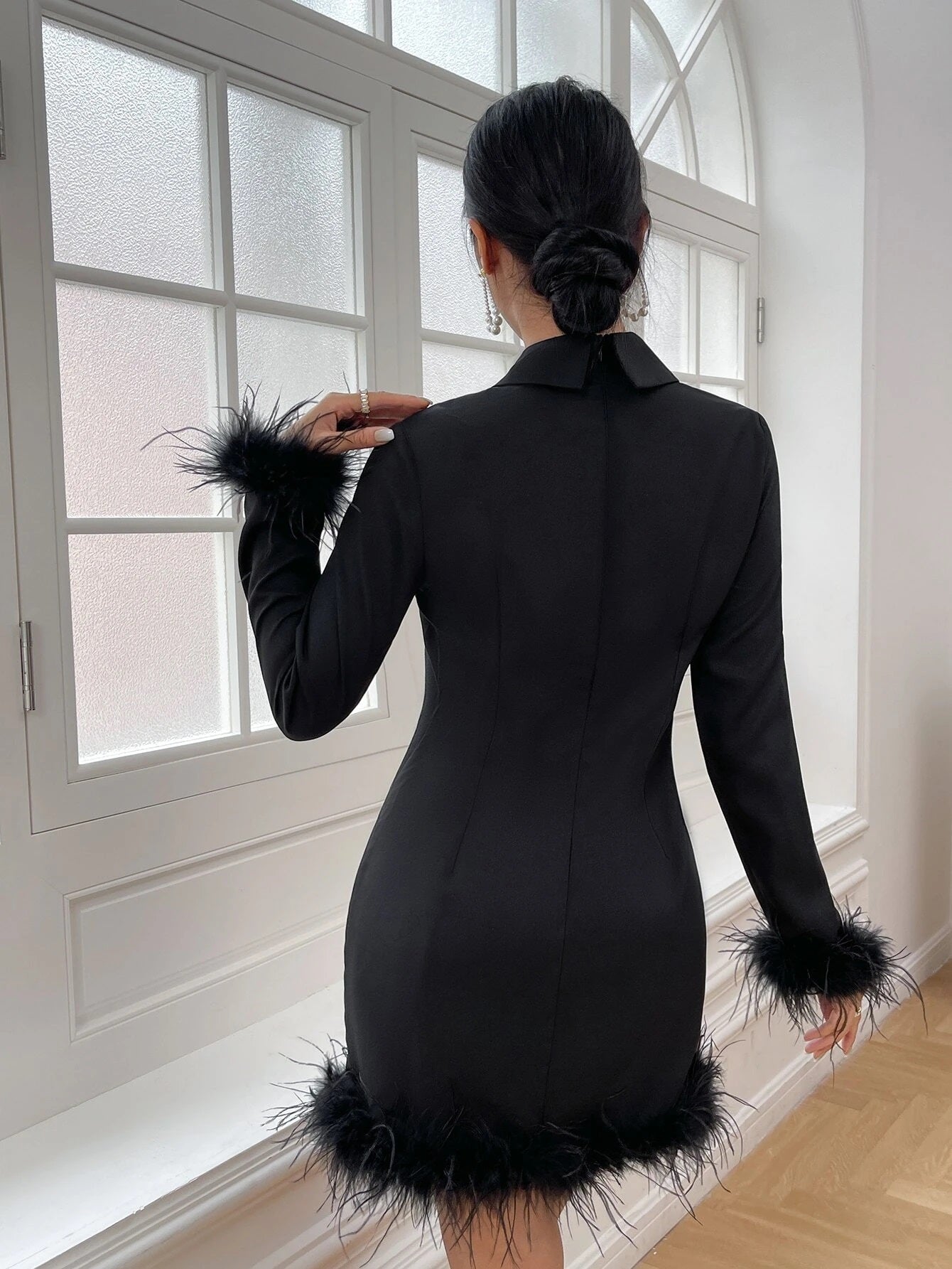 CM-DS886882 Women Elegant Seoul Style Long Sleeve Solid Fuzzy Trim Bodycon Dress - Black