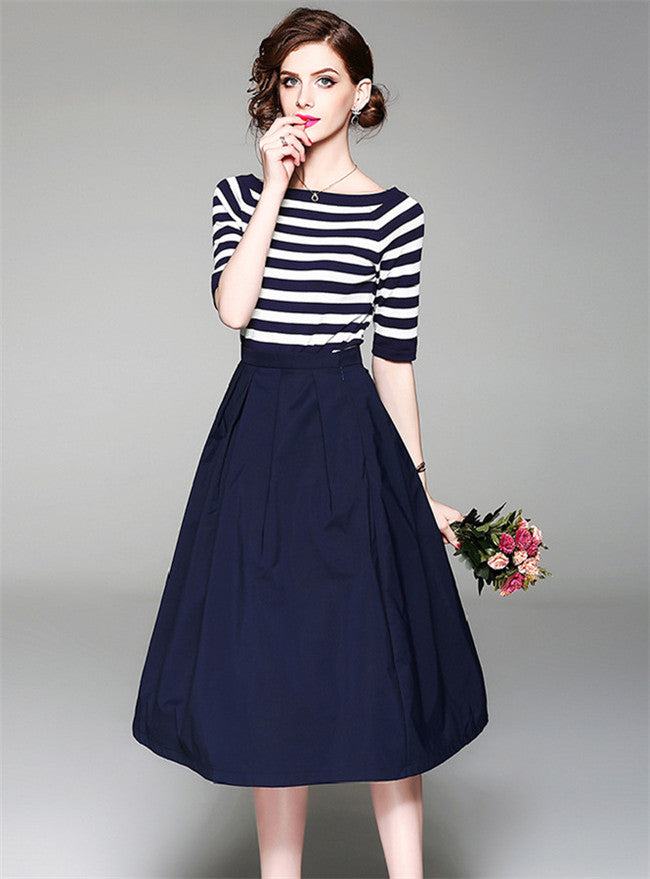 CM-SF040931 Women European Style Boat Neck Stripes T-Shirt With A-Line Long Skirt - Set