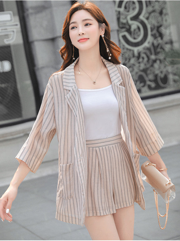 CM-SF061505 Women Casual Seoul Style Apricot Stripes Cardigan Coat With Short Pants - Set