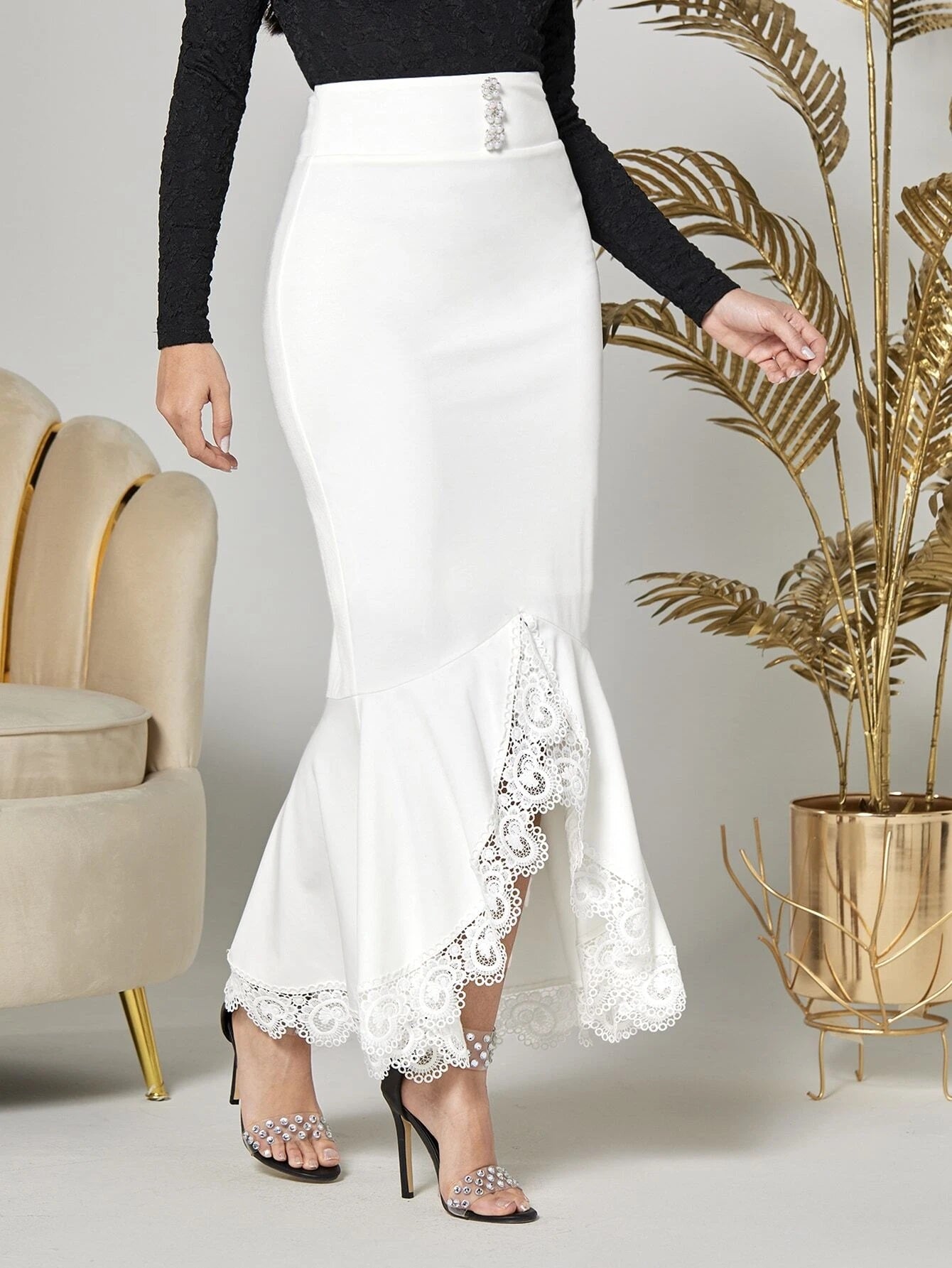 CM-BS777531 Women Elegant Seoul Style Lace Trim Mermaid Hem Skirt - White