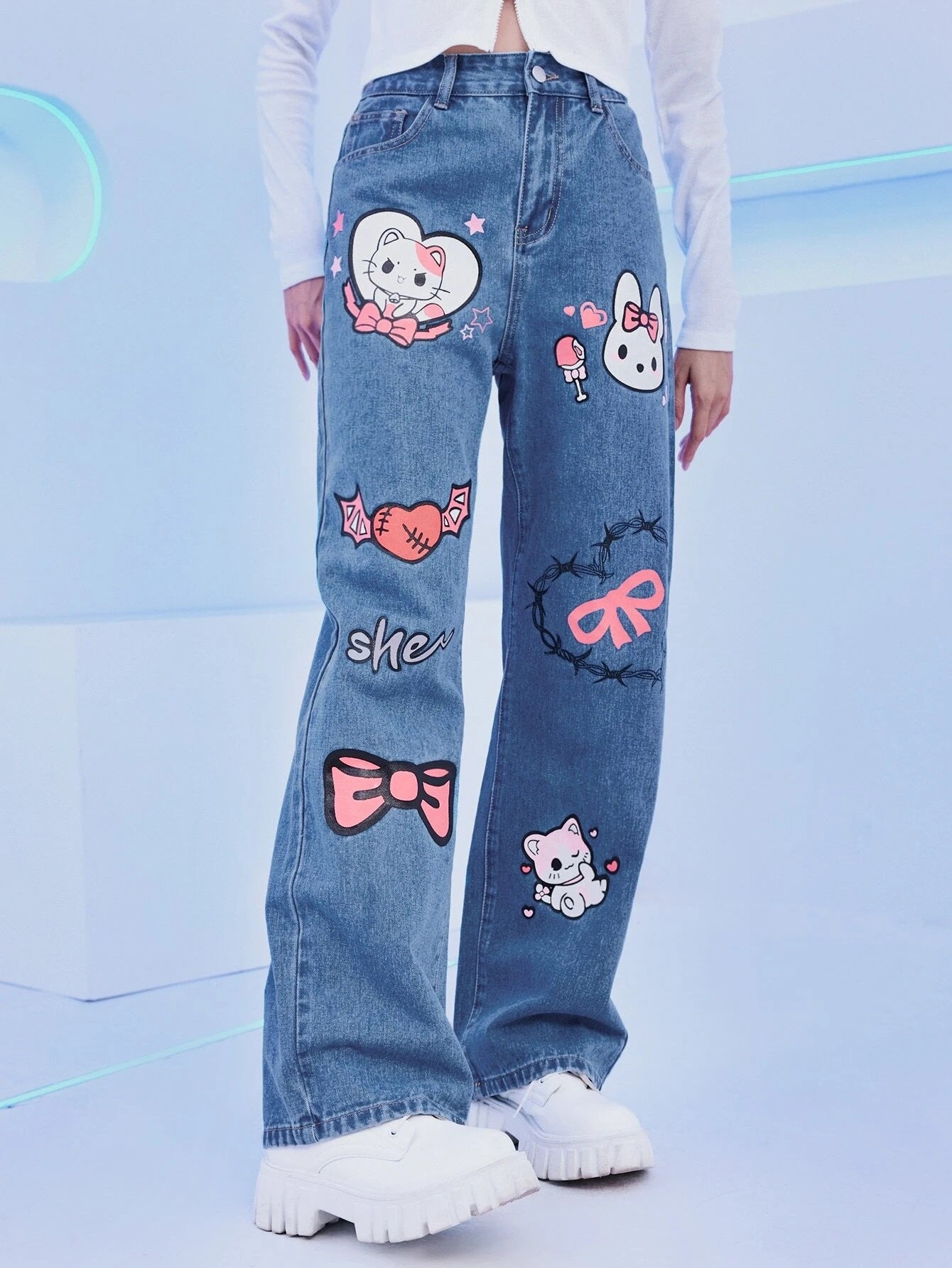 CM-BS268252 Women Preppy Seoul Style Medium Wash Kawaii Cartoon And Letter Graphic Jeans