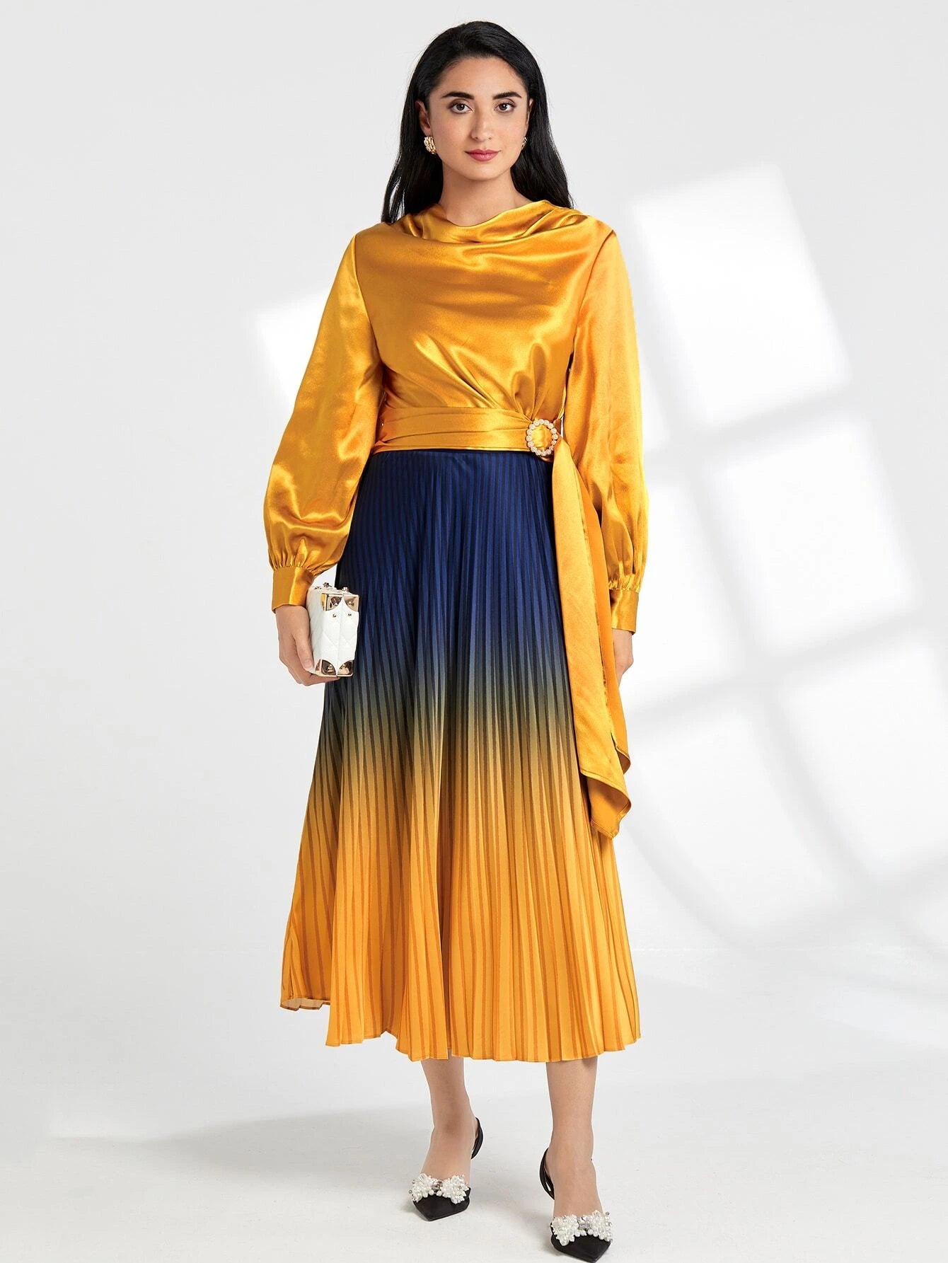 CM-BS185935 Women Casual Seoul Style High Waist Ombre Pleated Skirt