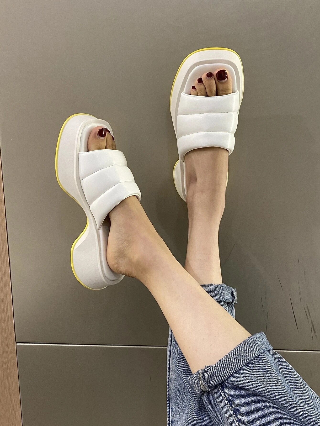 CM-SHS857175 Women Trendy Seoul Style Single Band Flatform Slide Sandals - Beige