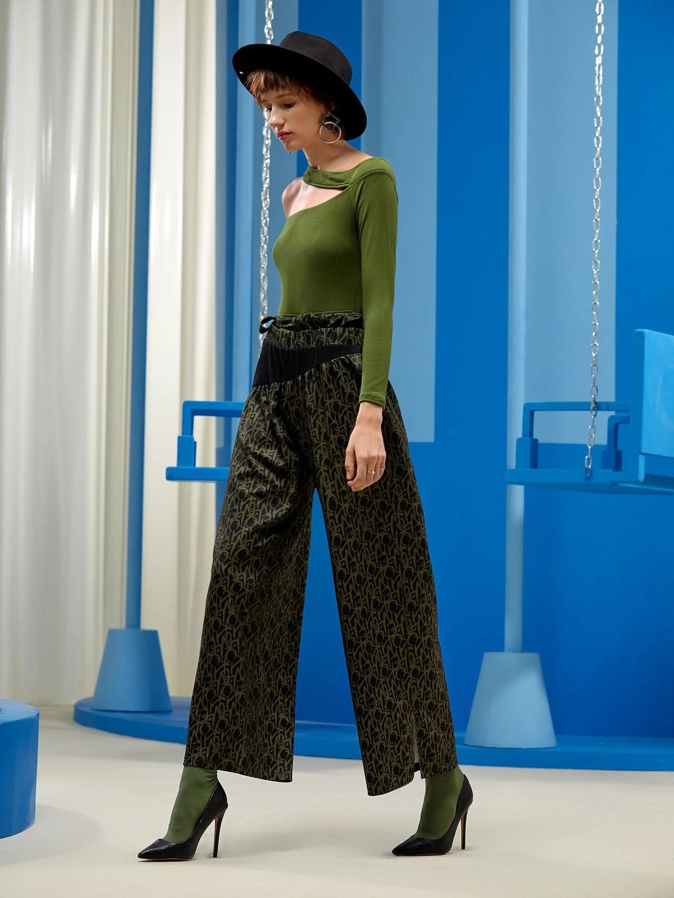 CM-BS582116 Women Elegant Seoul Style Split Side Knot Graphic Pattern Colorblock Wide Leg Pants