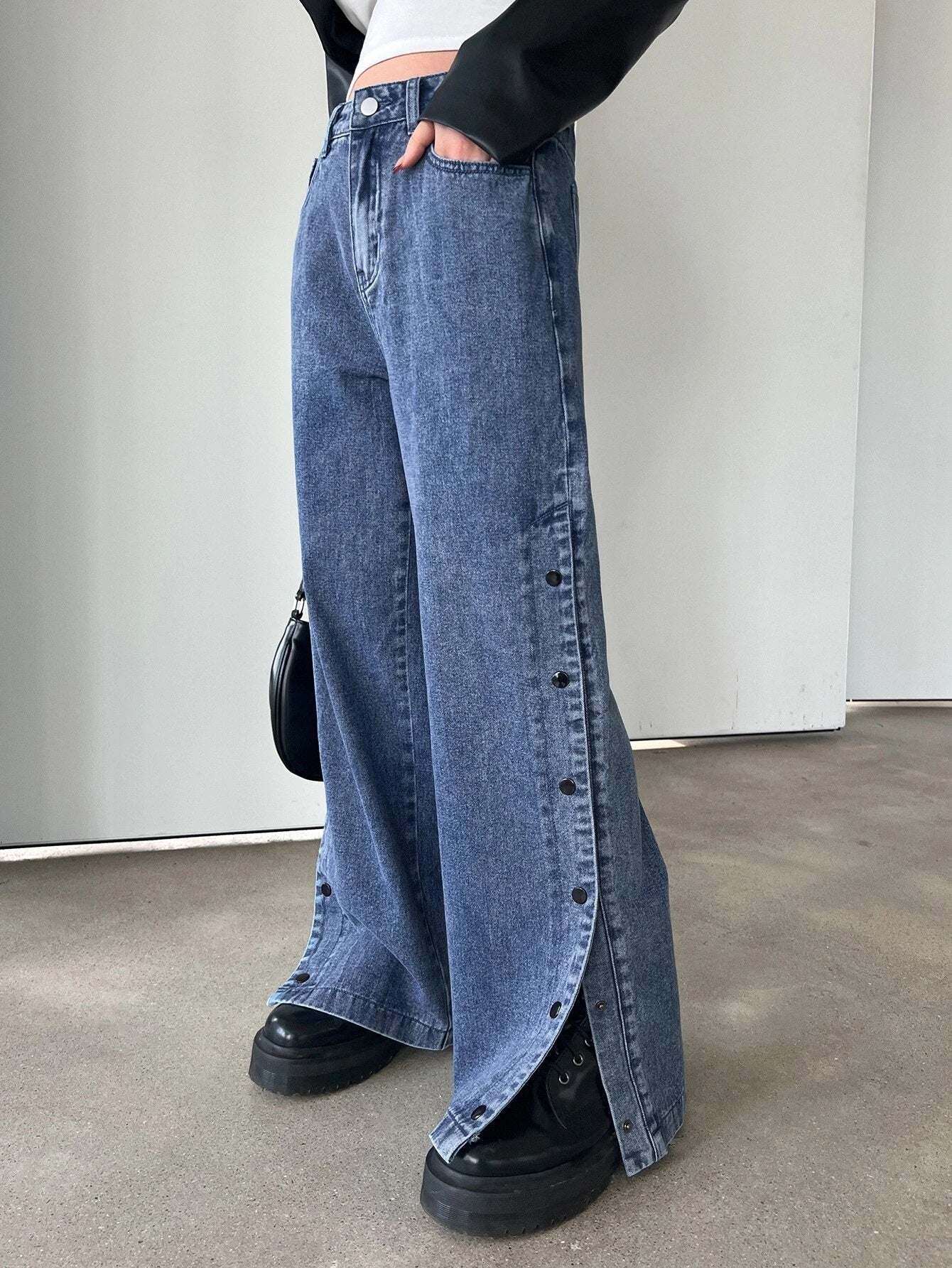 CM-BS309400 Women Preppy Seoul Style Medium Wash Solid Button Side Wide Leg Jeans