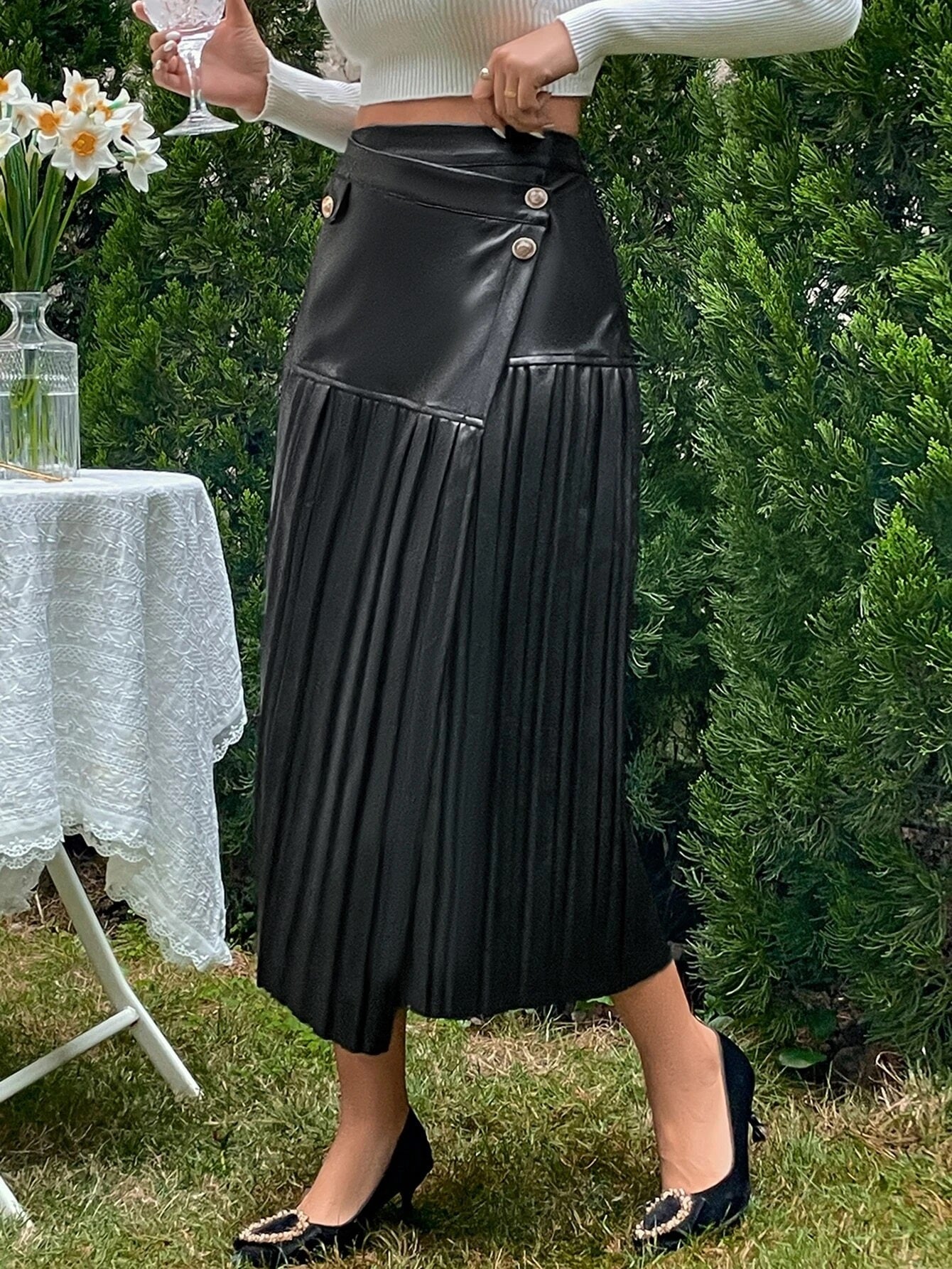 CM-BS340163 Women Elegant Seoul Style High Waist Button Pleated Hem PU Leather Skirt