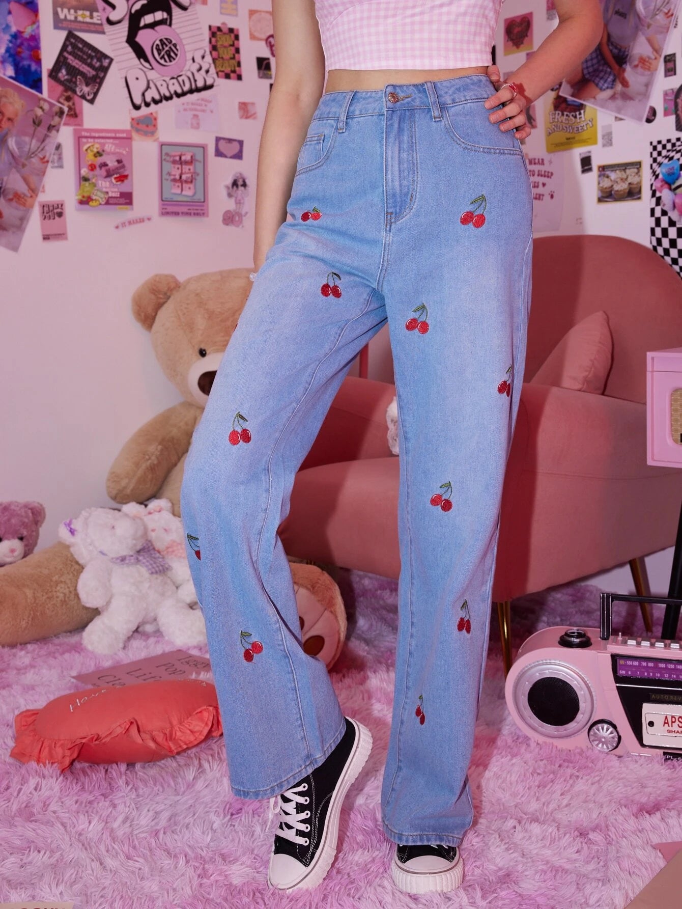 CM-BS634291 Women Elegant Seoul Style Sweetness Cherry Embroidery Jeans