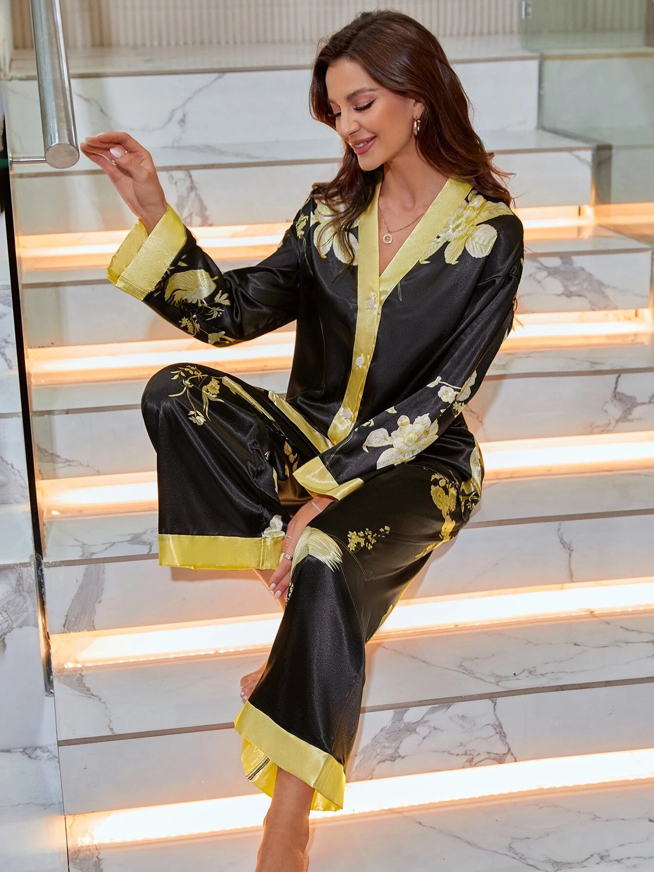 CM-LS043342 Women Trendy Seoul Style Floral Print Contrast Trim Satin Blouse With Pants Pajama Set