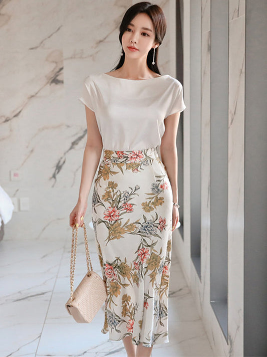 CM-SF050328 Women Casual Seoul Style Round Neck Blouse With Floral Fishtail Skirt - Set