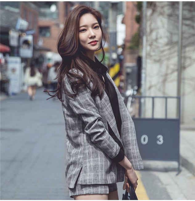 CM-SF122201 Women Elegant Seoul Style Long Sleeve Tailored Collar Plaids Short Leisure Suits - Set