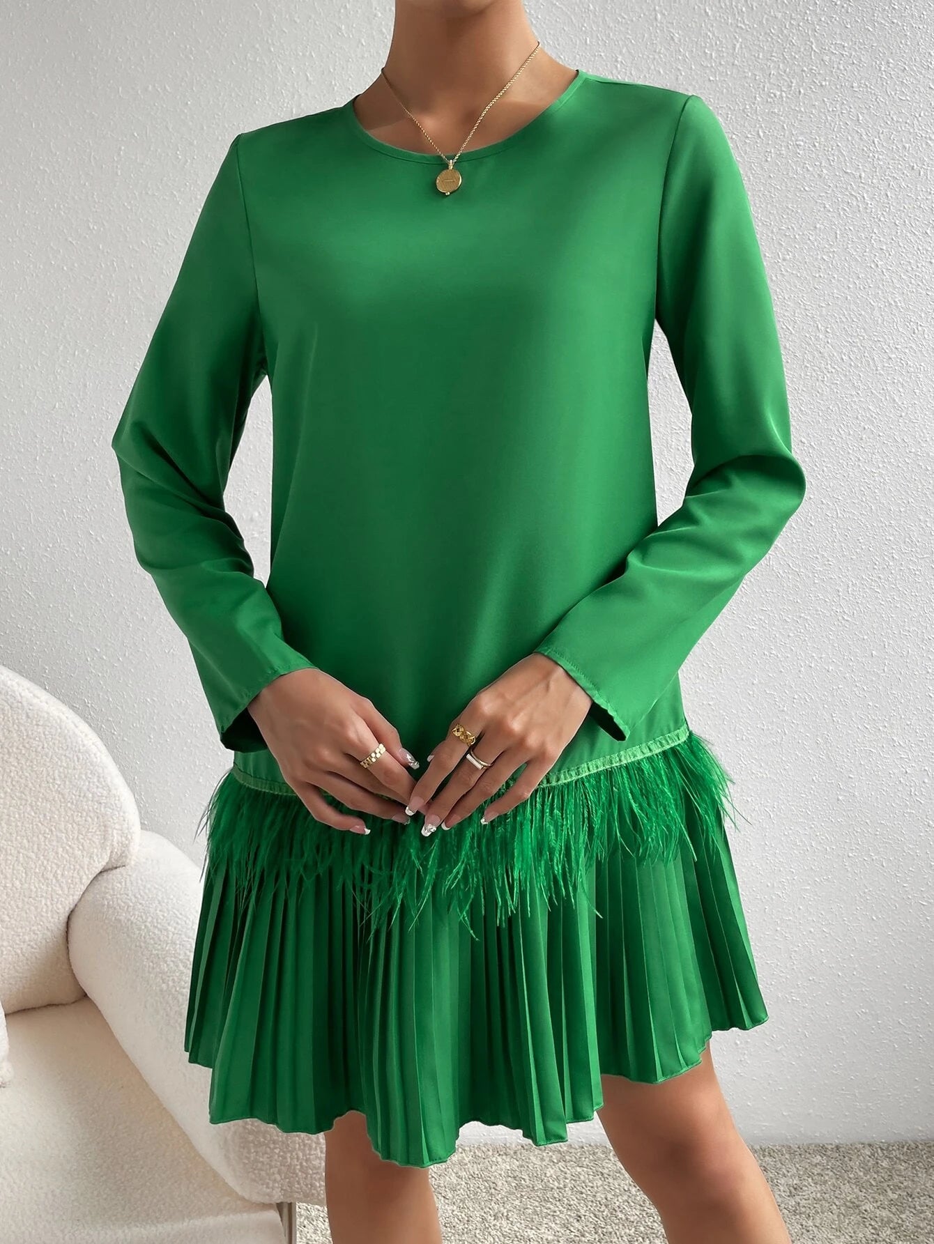 CM-DS477927 Women Casual Seoul Style Contrast Fuzzy Trim Pleated Hem Dress - Green