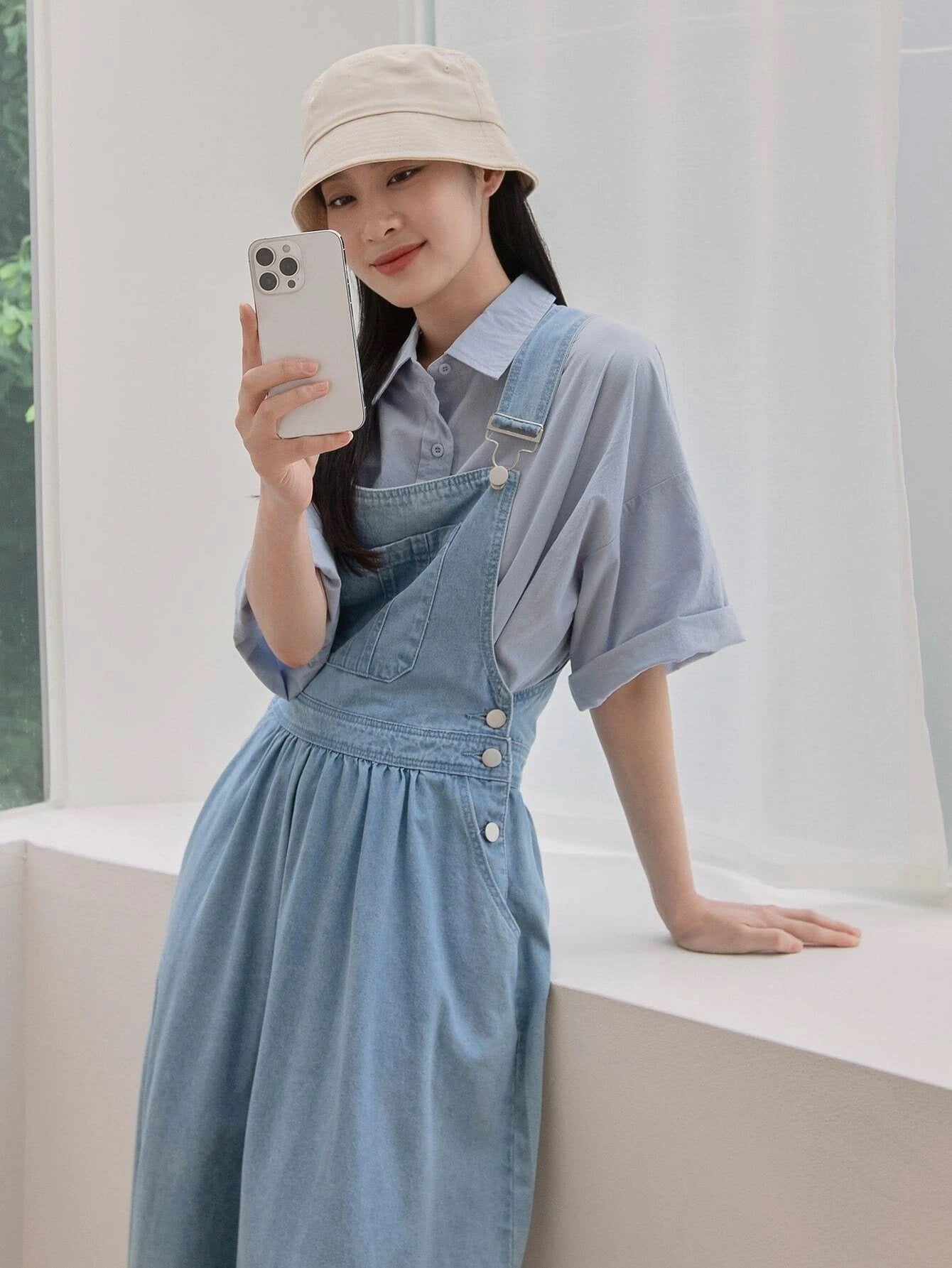 CM-DS458580 Women Preppy Seoul Style Light Wash Patched Pocket Overall Denim Dress