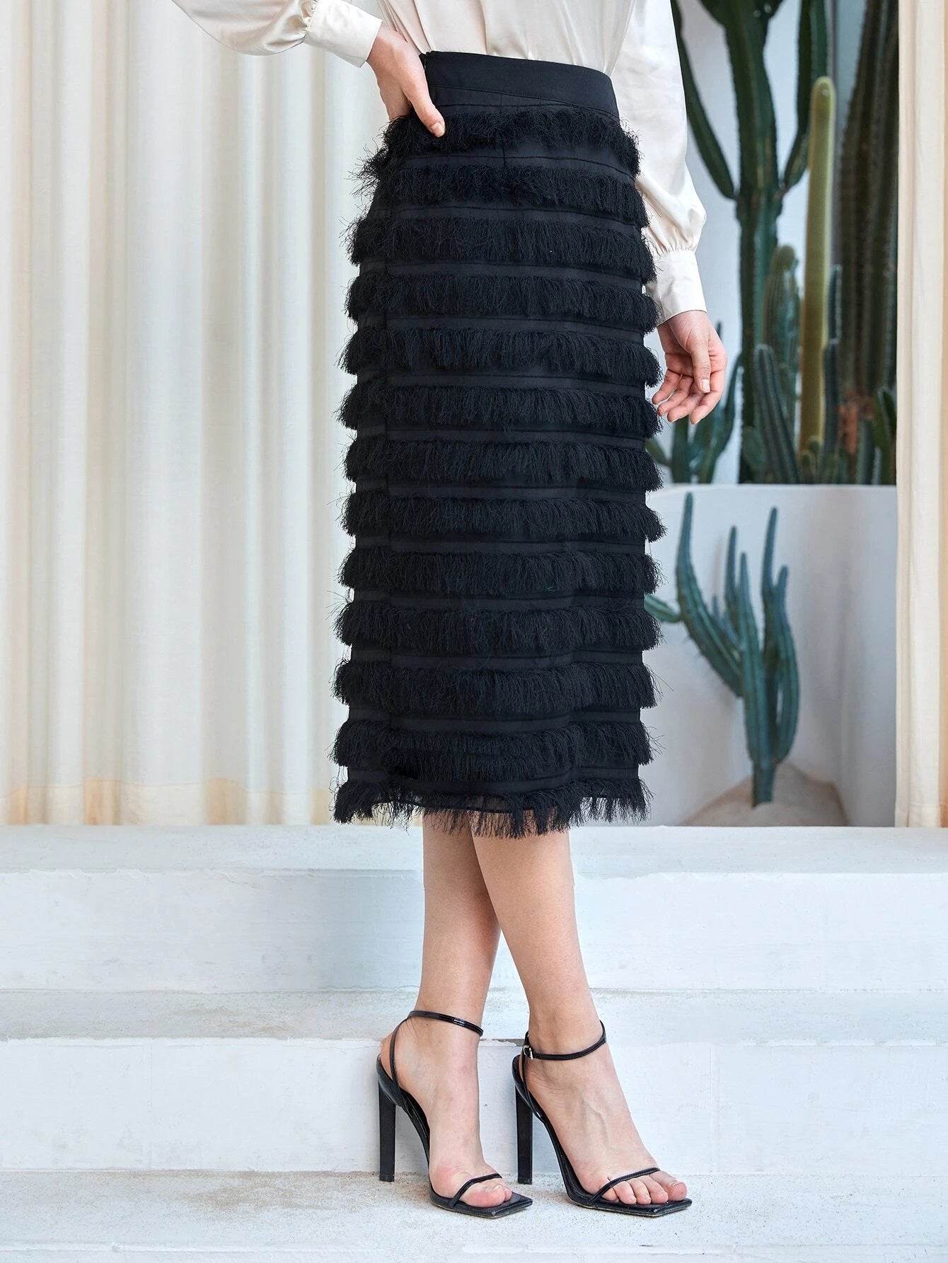 CM-BS847646 Women Elegant Seoul Style High Waist Fringe Trim Skirt - Black