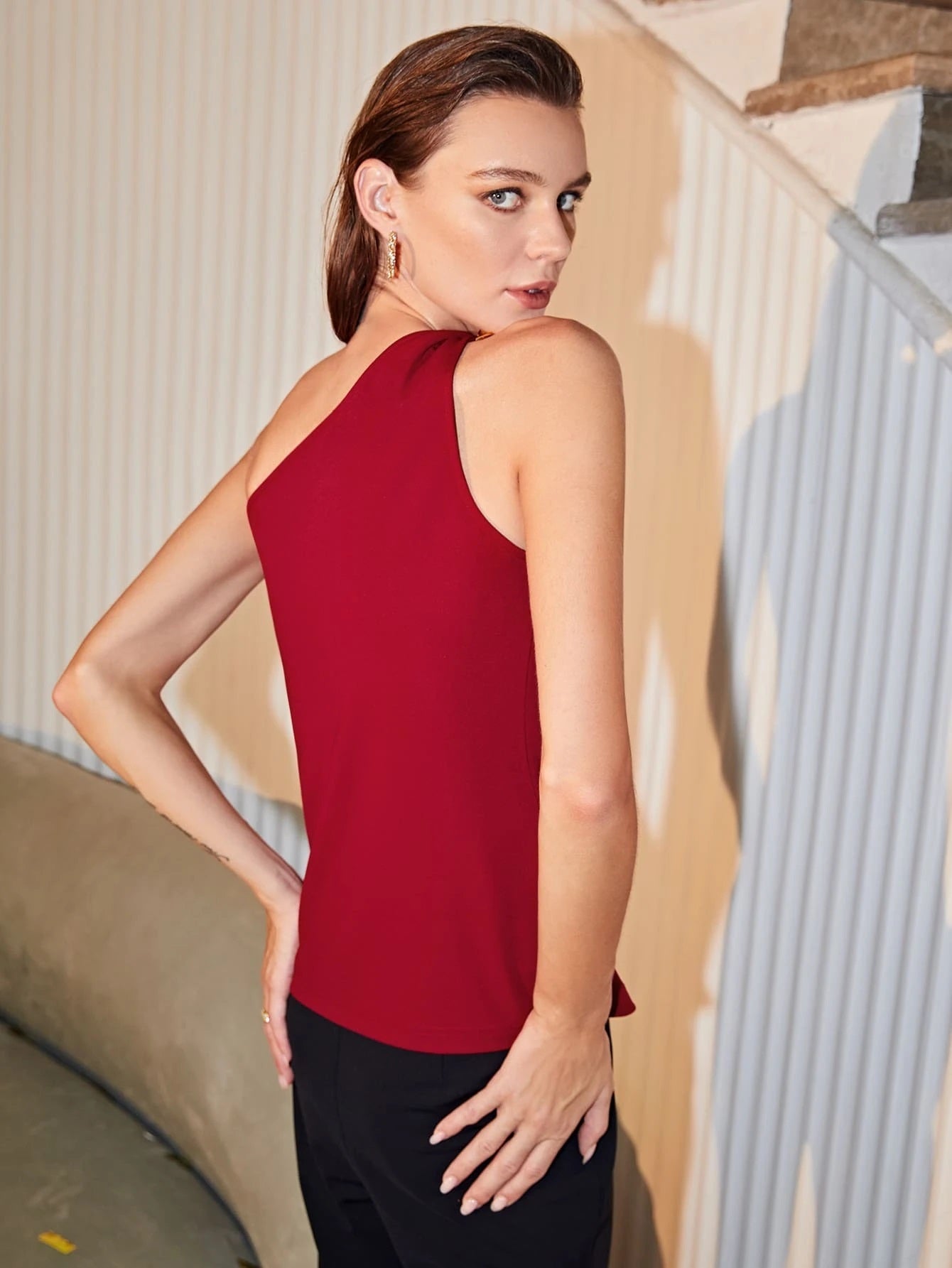 CM-TS065961 Women Casual Seoul Style Premium One Shoulder Chain Top - Burgundy
