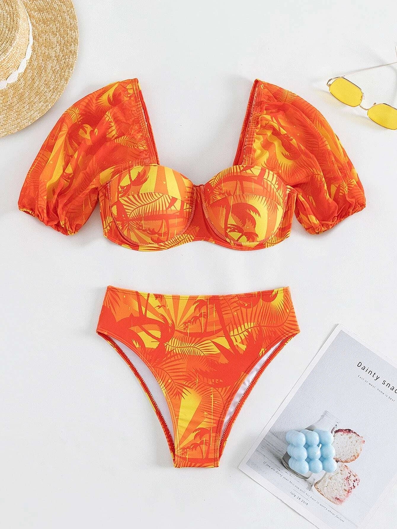 CM-SWS852355 Women Trendy Seoul Style Tropical Print Underwire Bikini Swimsuit
