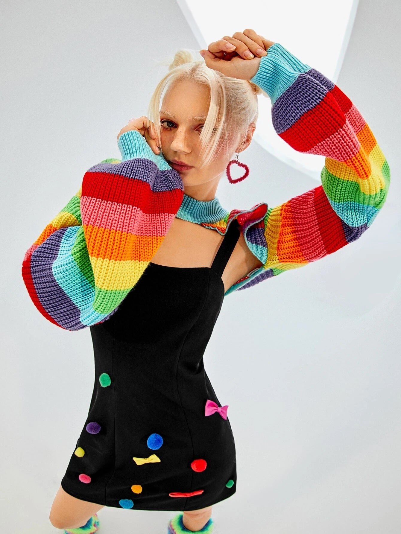 CM-CS337111 Women Casual Seoul Style Rainbow Striped Pattern Lantern Sleeve Shrug Sweater