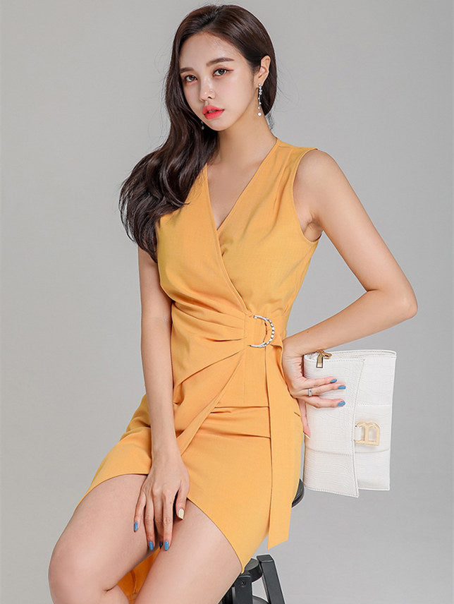 CM-DF073019 Women Casual Seoul Style V-Neck Buckle Fitted Waist Tank Dress - Yellow
