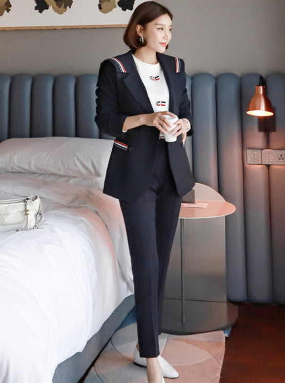 CM-SF081609 Women Elegant Seoul Style Stripes Tailored Collar Thick Leisure Suits - Set