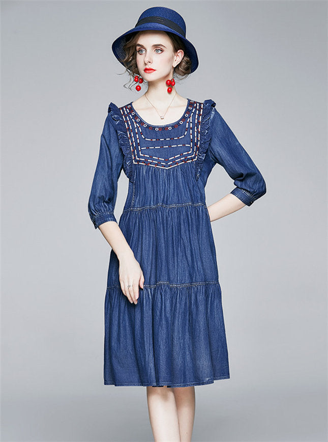 CM-DF090309 Women Preppy European Style Embroidery Round Neck Loosen A-Line Dress - Blue