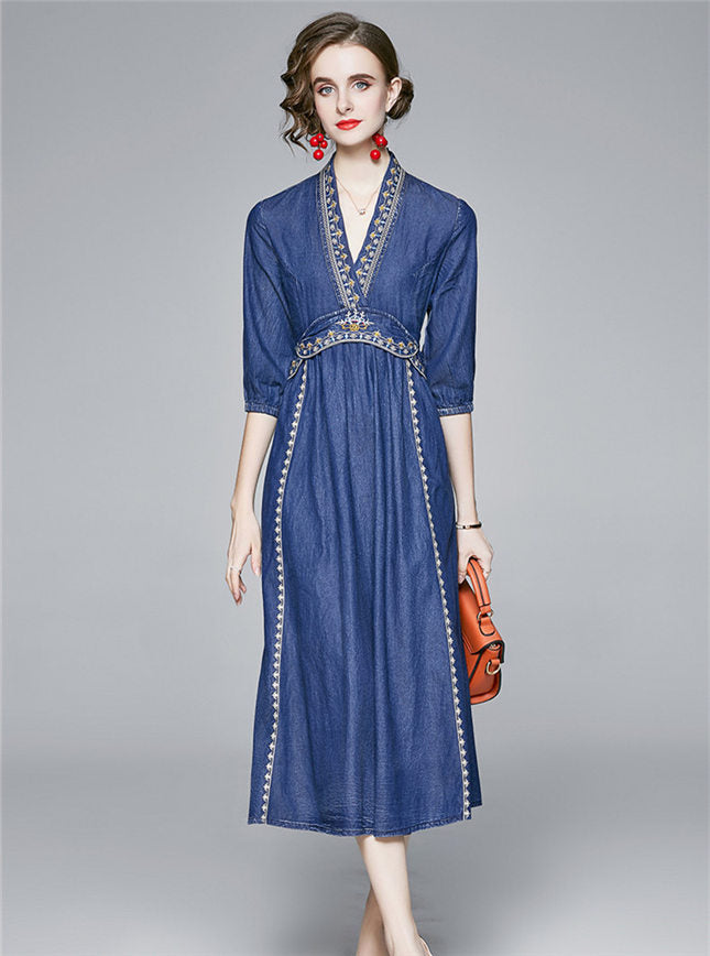 CM-DF091001 Women Retro European Style Embroidery High Waist V-Neck Denim Dress