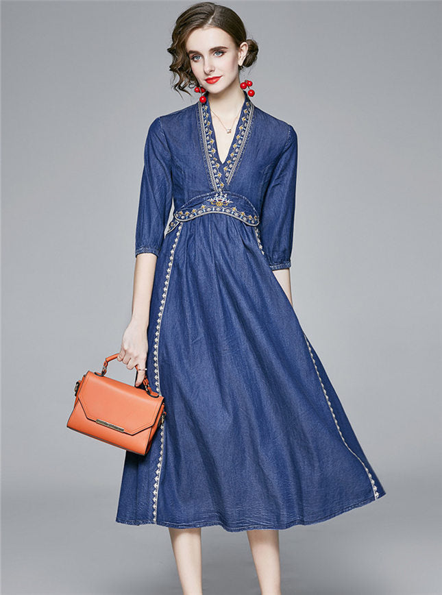 CM-DF091001 Women Retro European Style Embroidery High Waist V-Neck Denim Dress