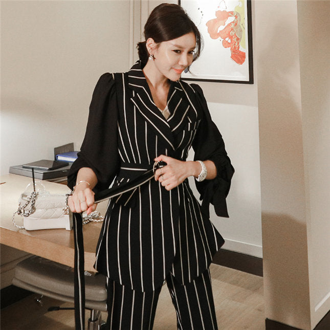 CM-SF091108 Women Classic Seoul Style Tailored Collar Stripes Leisure Suits - Set